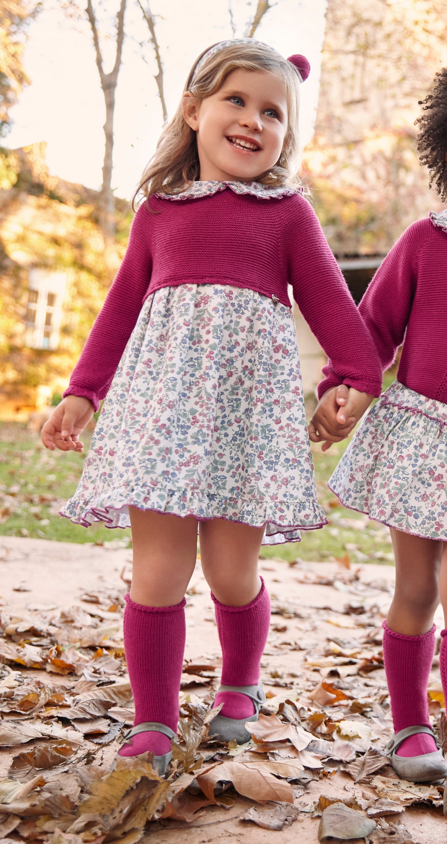 Vestido de punto fucsia y estampado de flores