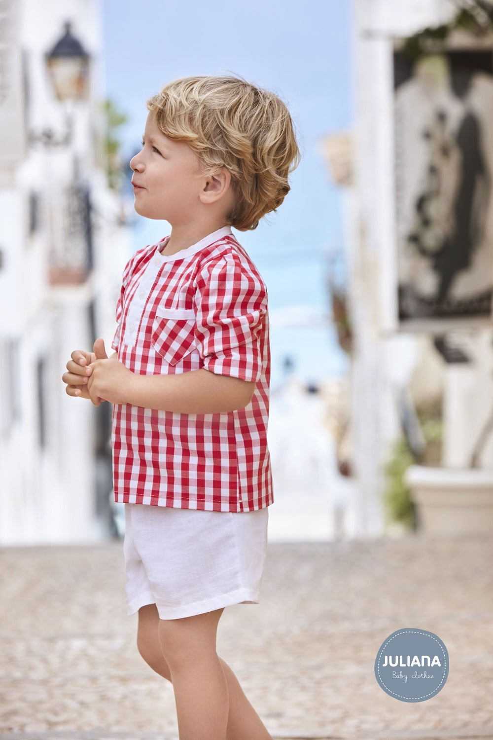 Conjunto de niño de manga larga y pantalón blanco