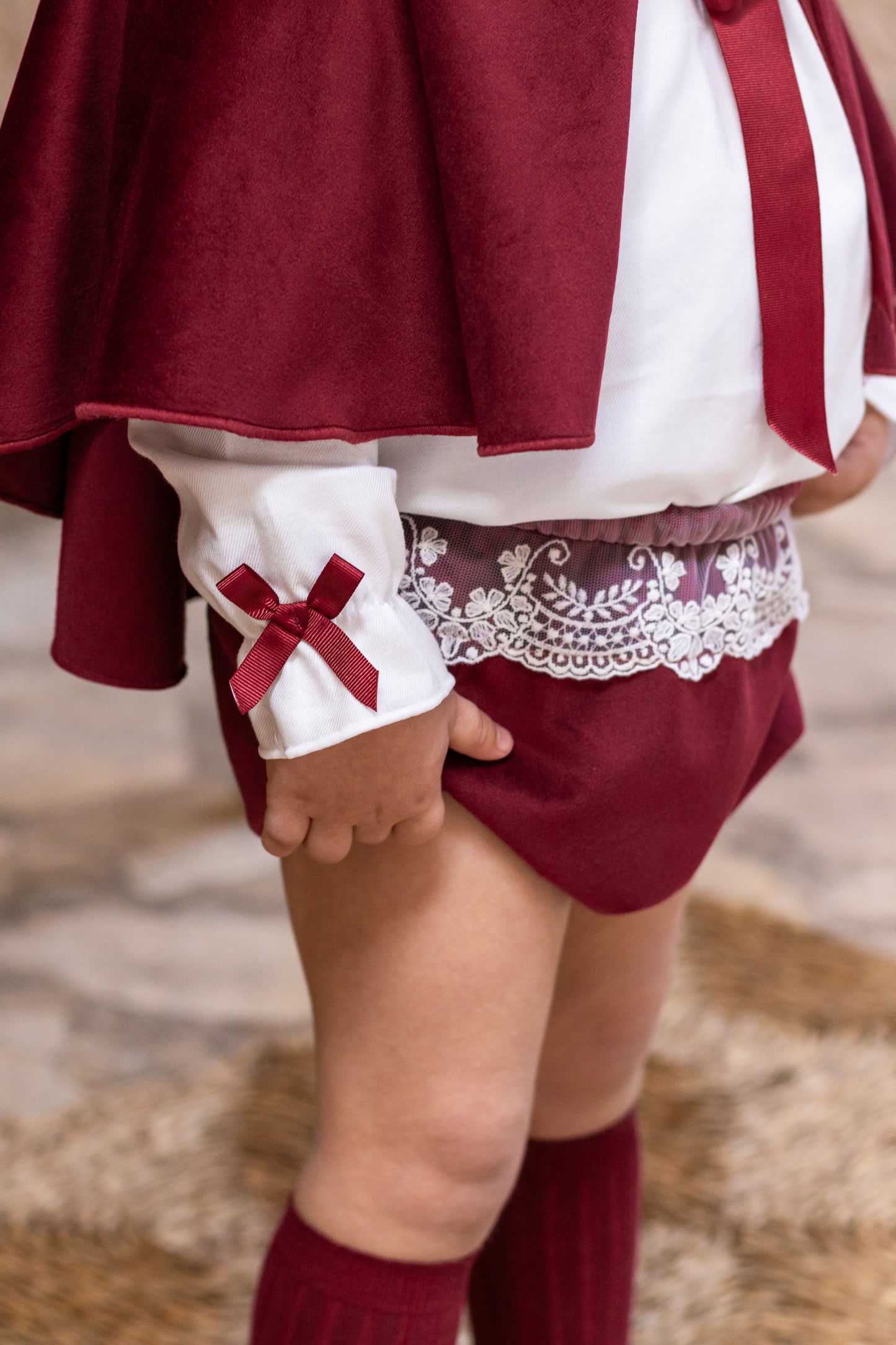 Conjunto pololo niña jaloque (no inlcuye capota, ni capa)
