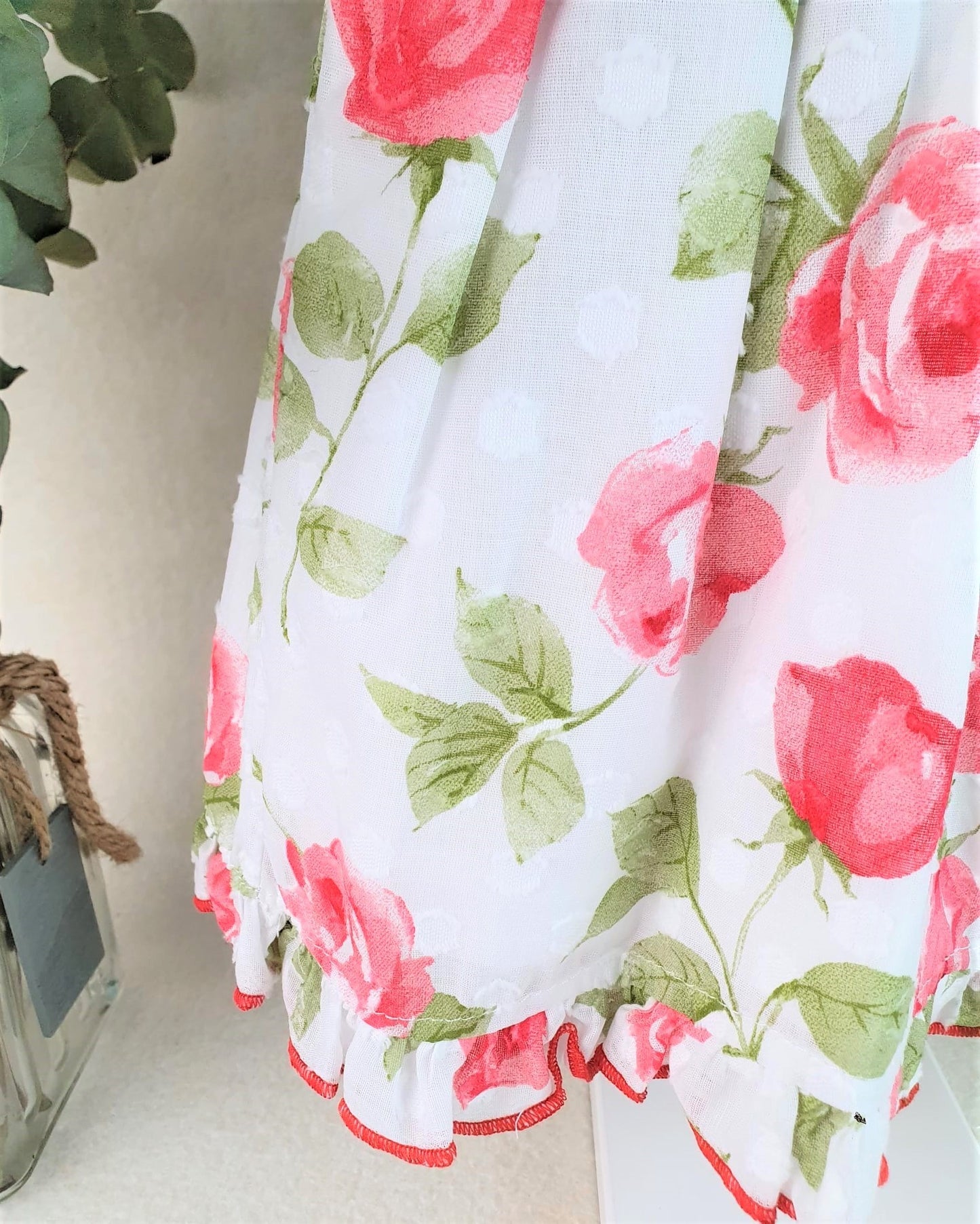 Vestido cuerpo de punto con tela de flores