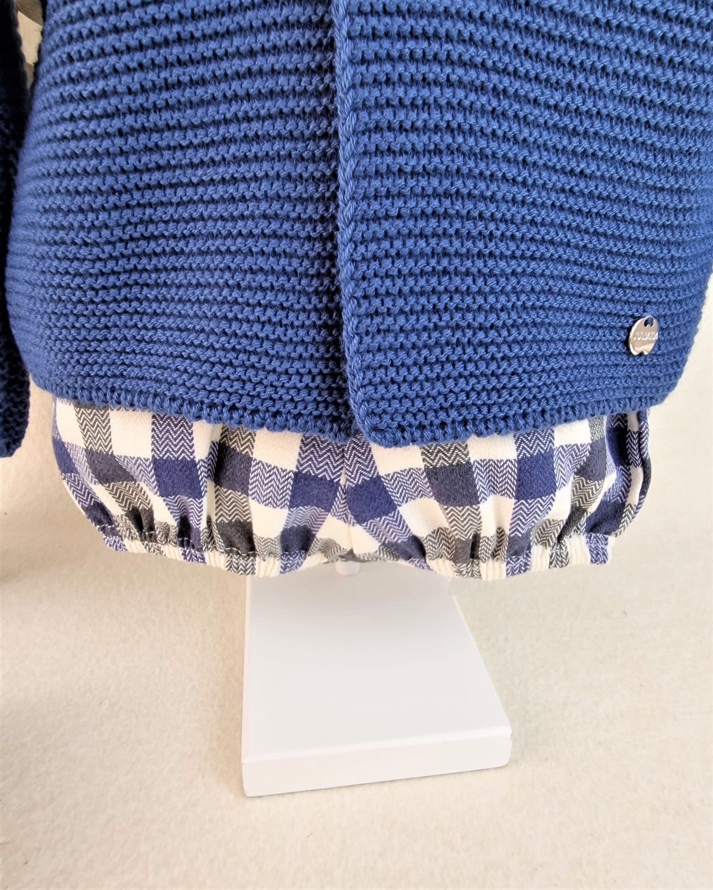Conjunto de niño con chaqueta en azul azafata con pantalón de cuaritos