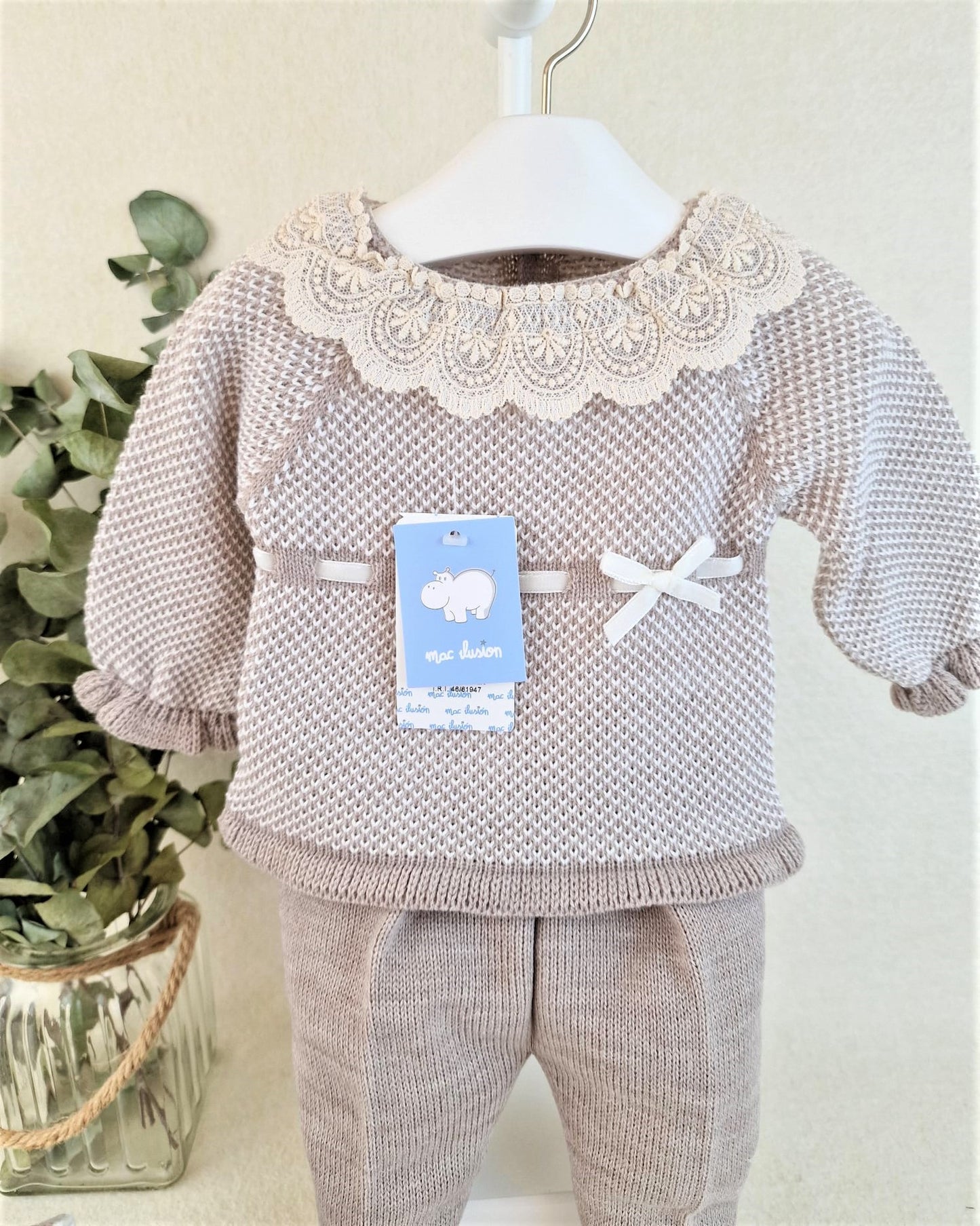 Traje de tres piezas Pequeña dama