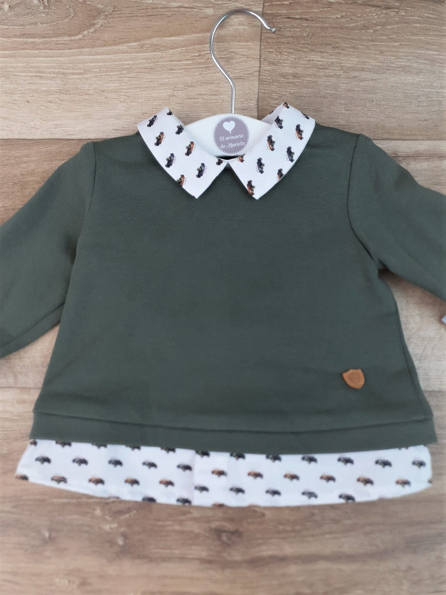 Conjunto baby Familia Delfos