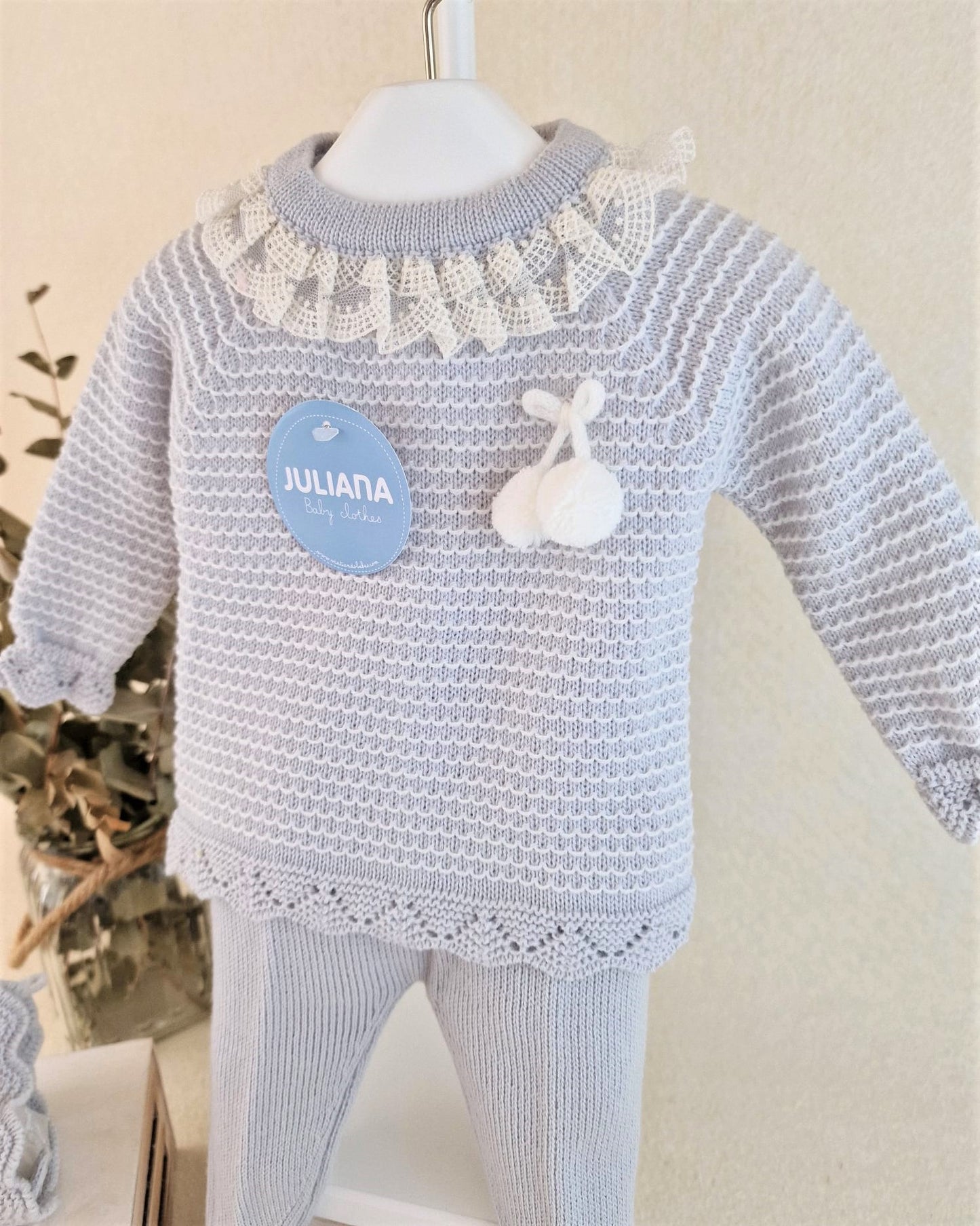 Conjunto con polaina y capota con vastas de color