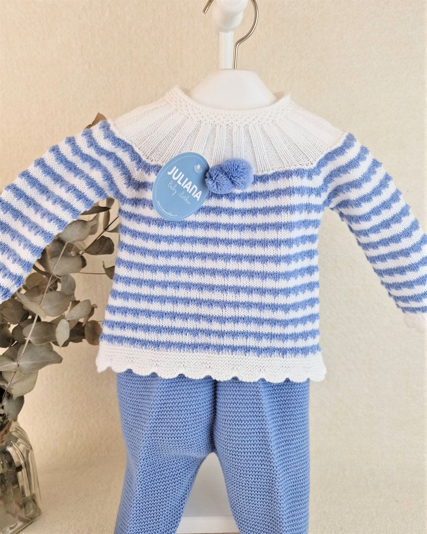 Conjunto con polaina y capota todo rayado canalé