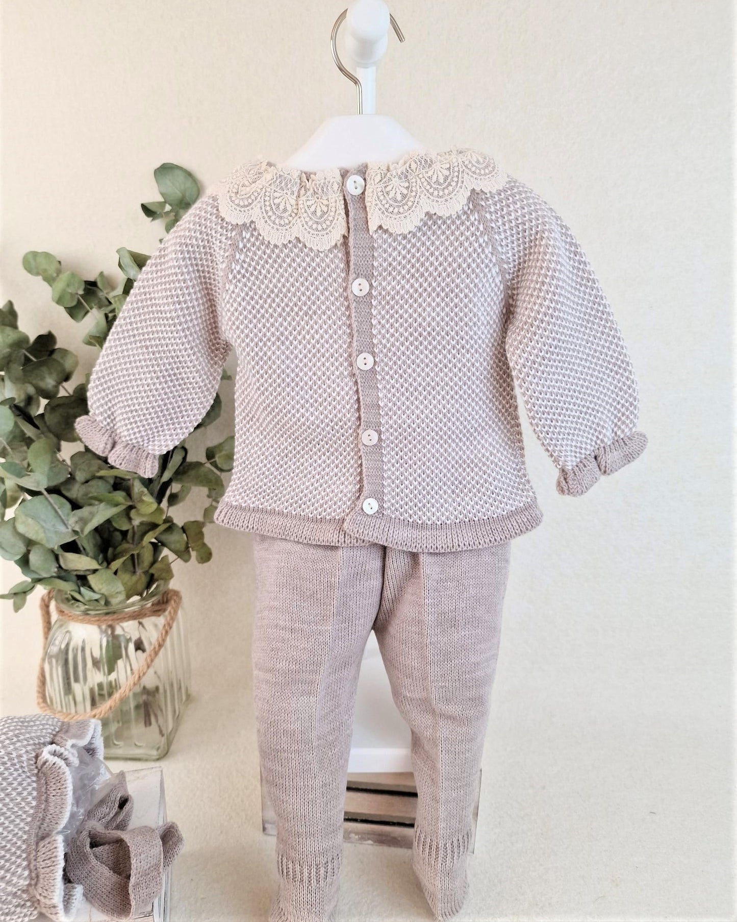 Traje de tres piezas Pequeña dama