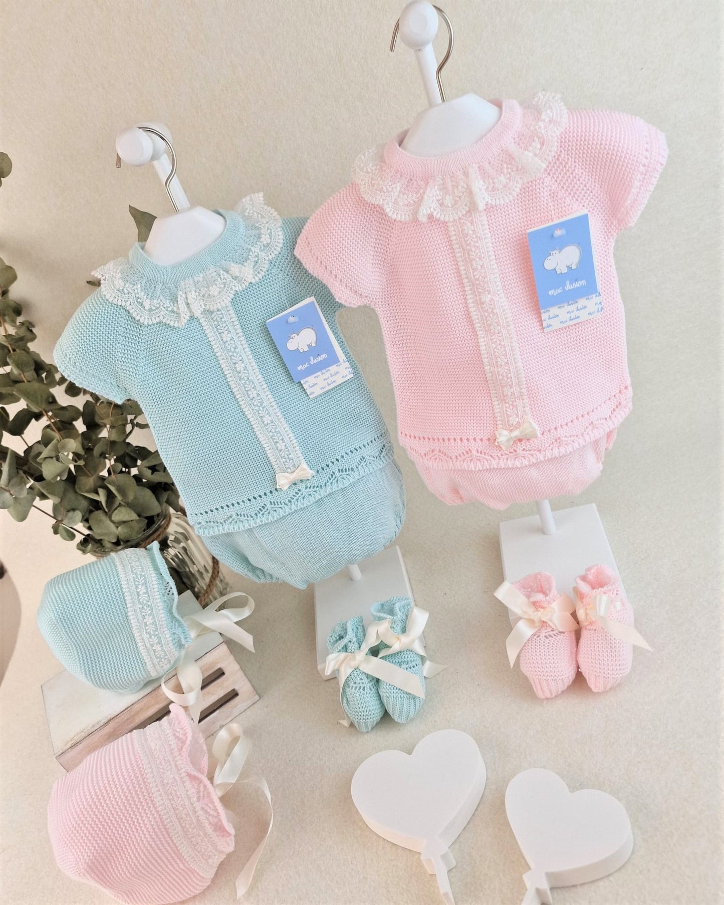 Conjunto de cuatro piezas delicada salina
