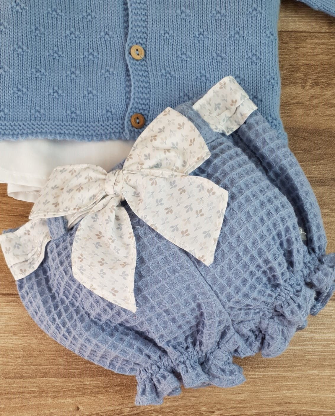 Conjunto con ranita tres piezas Familia Homero