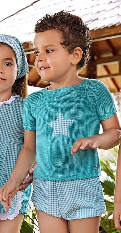 Conjunto de punto y tela vichy con estrella