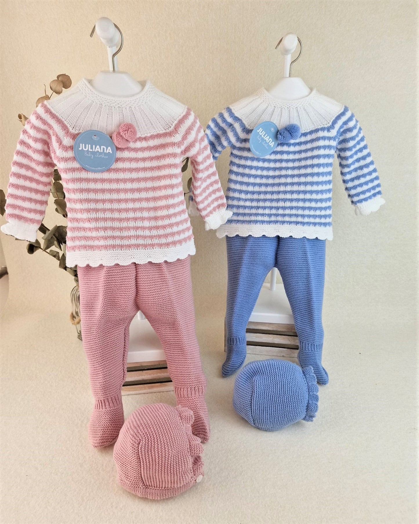 Conjunto con polaina y capota todo rayado canalé