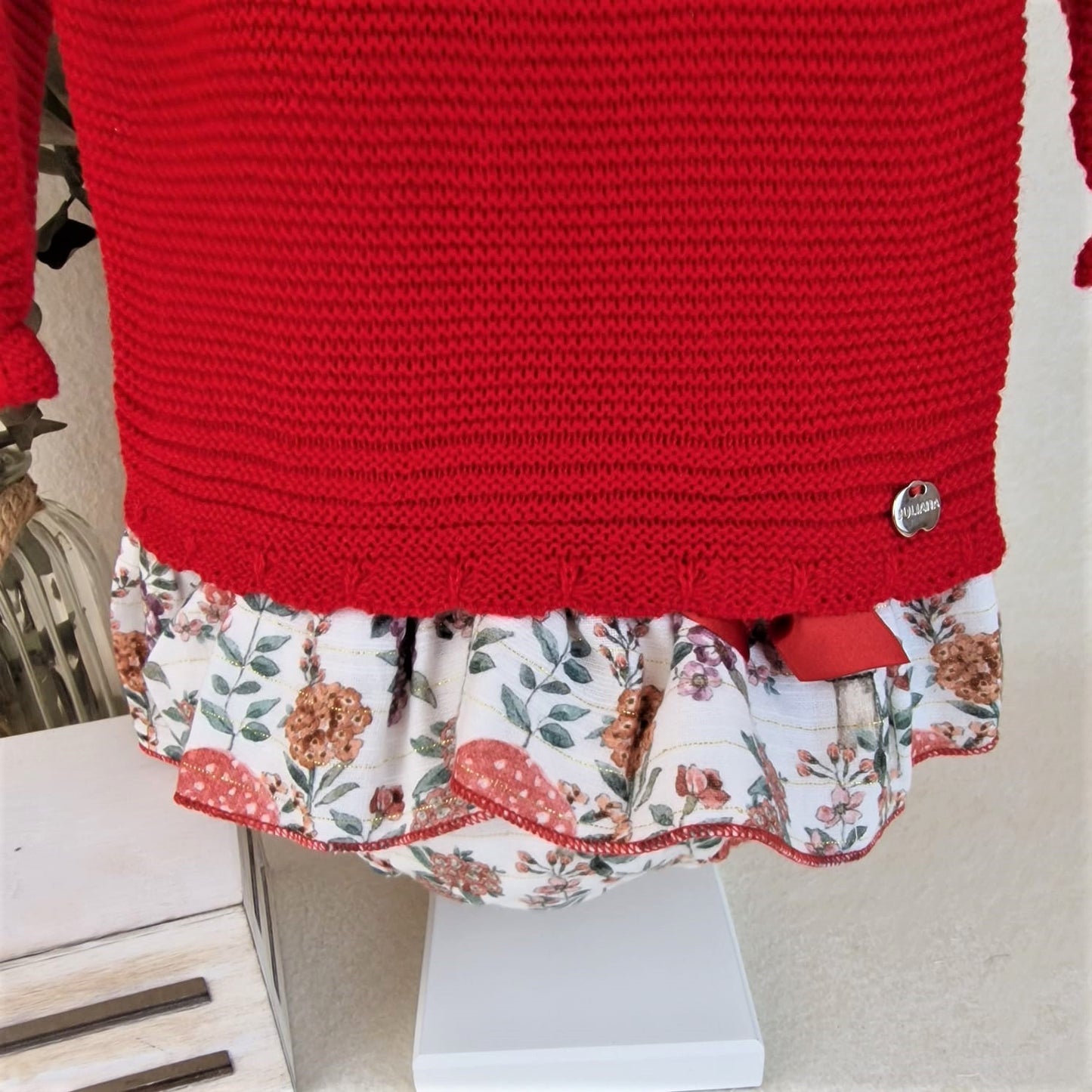 Conjunto con pololo falda setas