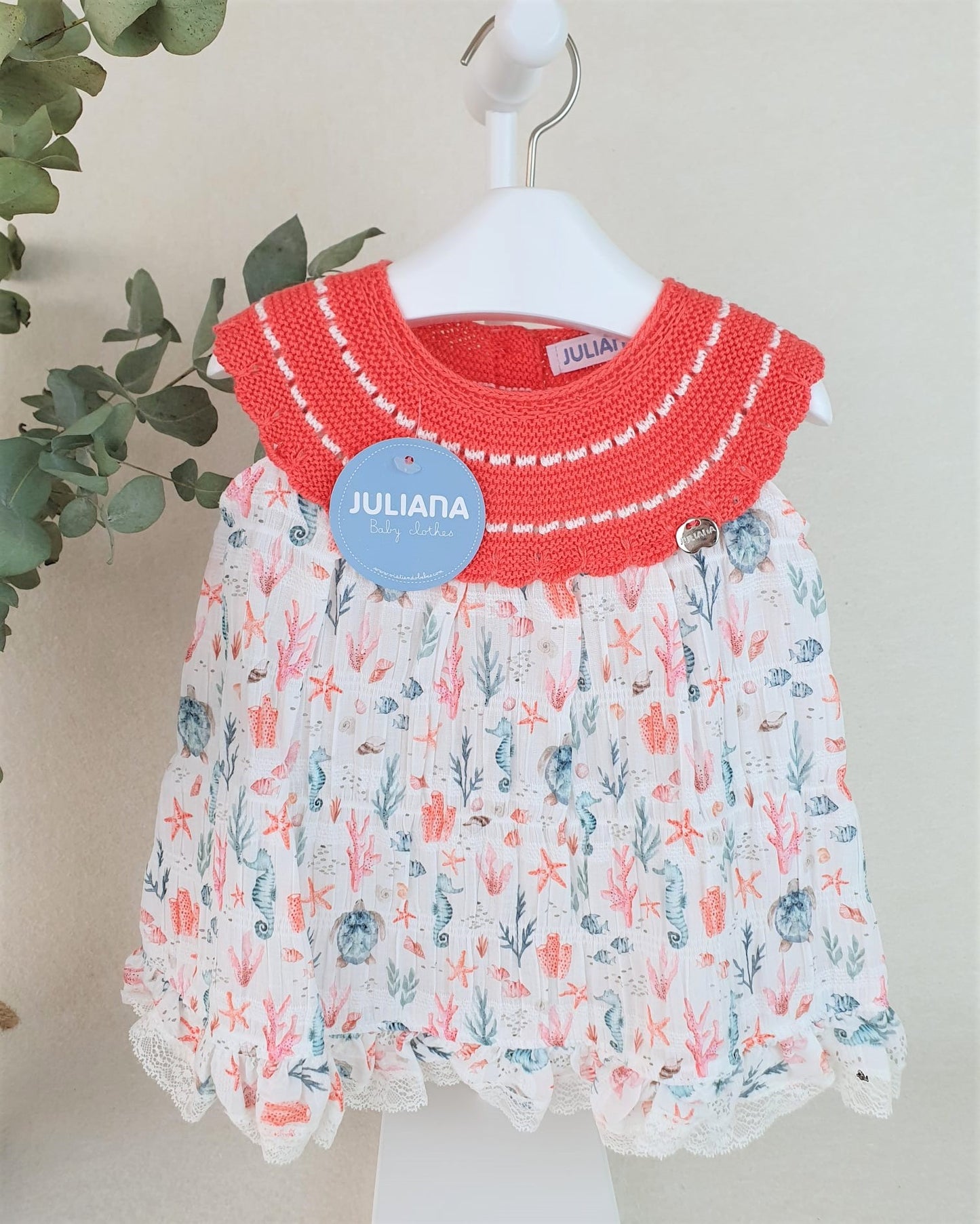 Vestido cuerpo de punto con tela de caballitos de mar