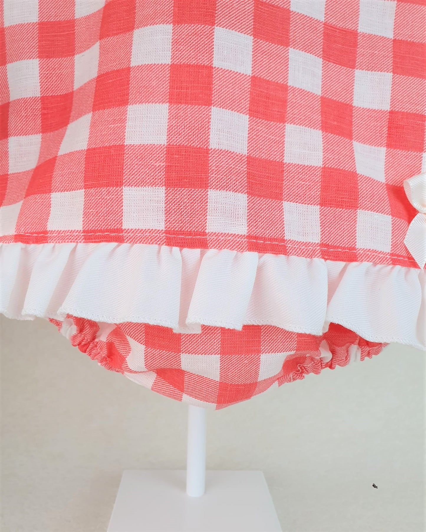 Conjunto de tela cuadritos con cuello volante