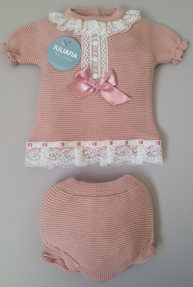 Conjunto de pungo con braguita con tachón y varias puntillas
