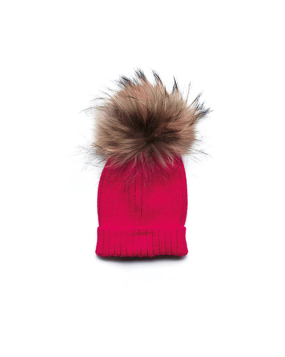 Gorro suelto canalé con pomón de pelo