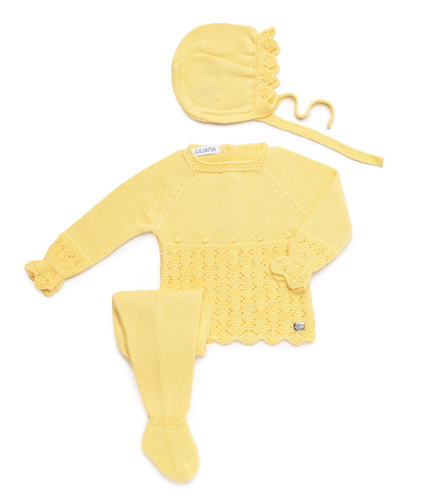 Conjunto de tres piezas empiece calado bodoques