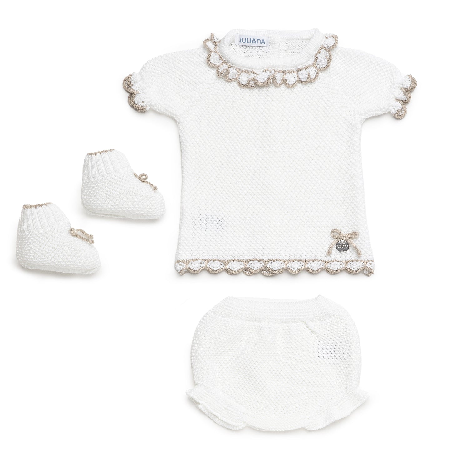 Conjunto con braguita punto ondas combinados y con patucos