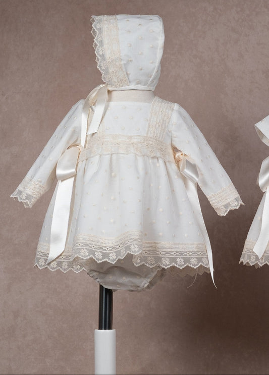 Jesusito tul topos con braguita y capota - B1389