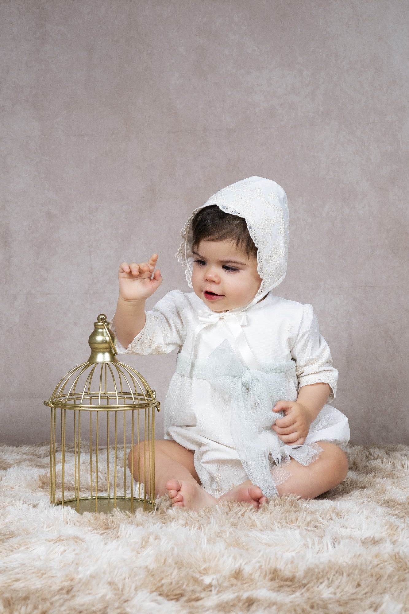 Pelele tul bordado con capota - B3934