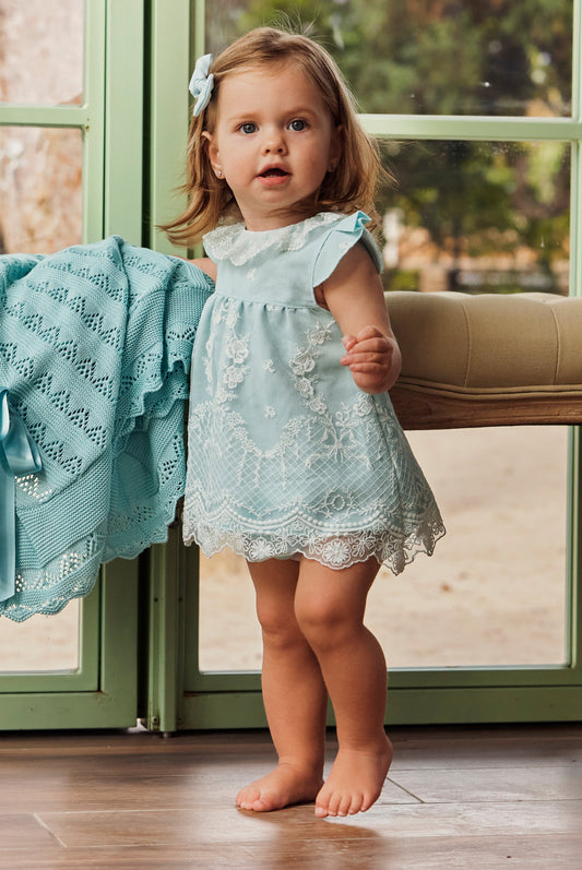 Jesusito con braga y tela de encaje en dos colores