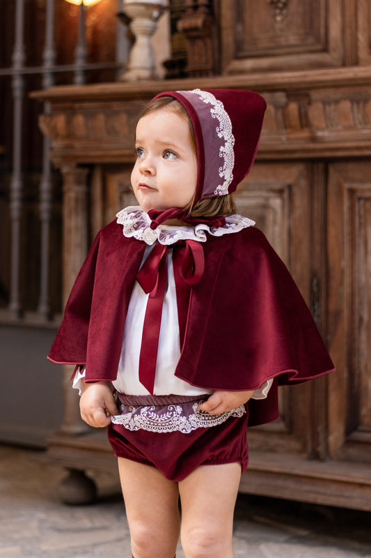 Conjunto pololo niña jaloque (no inlcuye capota, ni capa)