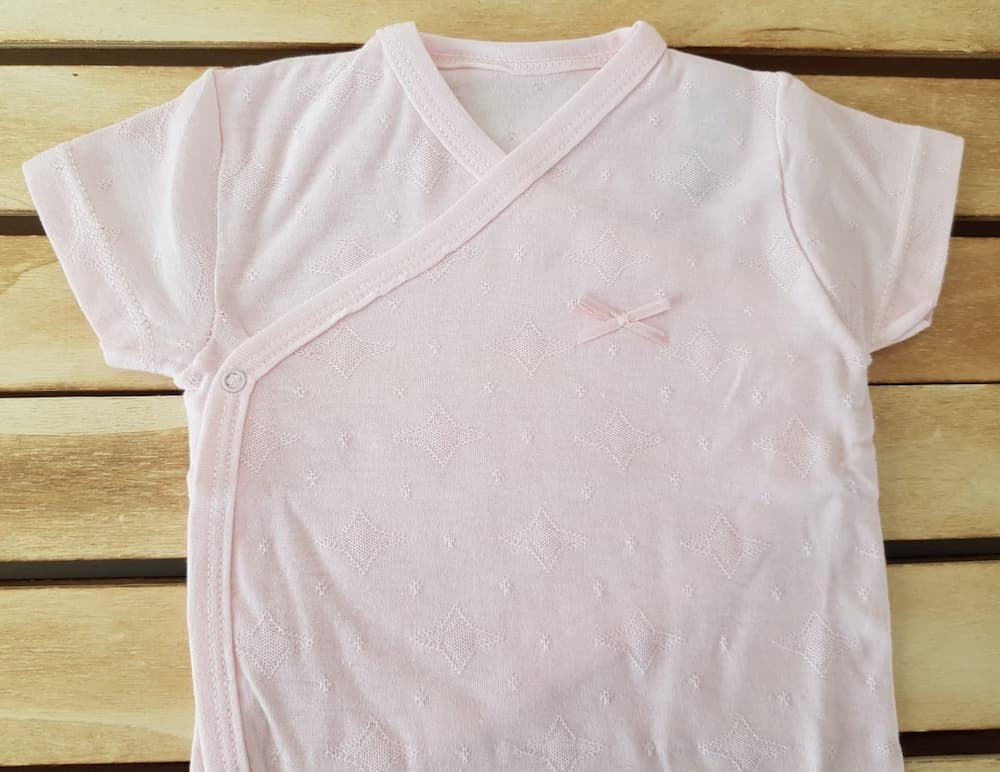 Body cruzado con estrellas