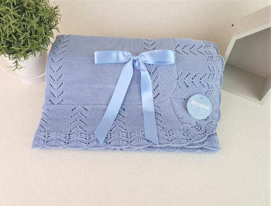 Toquilla lisa con uves y lazo